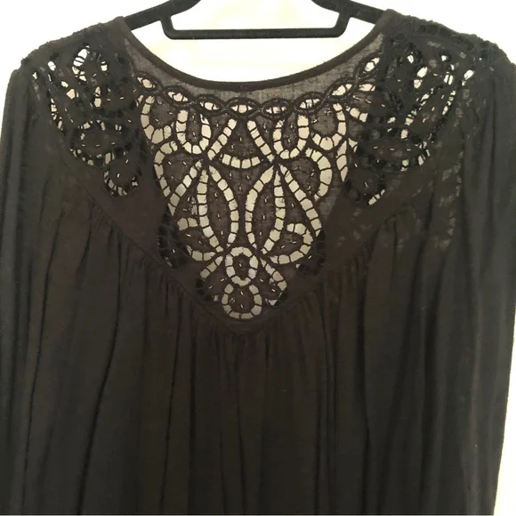 Free People Medium black cutout swing blouse - Picture 6 of 11